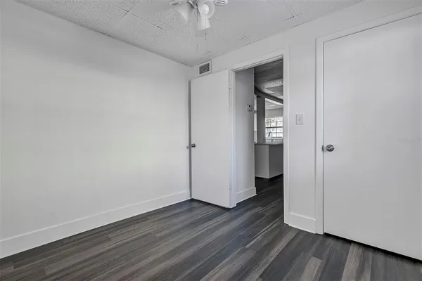 $1,795 | 2027 30th Avenue North, Unit 3 BOTTOM, St. Petersburg, FL 33713