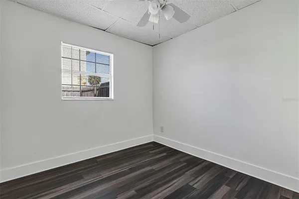 $1,795 | 2027 30th Avenue North, Unit 3 BOTTOM, St. Petersburg, FL 33713