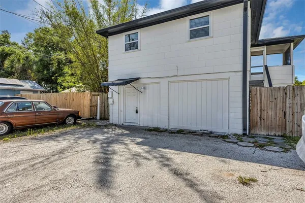 $1,795 | 2027 30th Avenue North, Unit 3 BOTTOM, St. Petersburg, FL 33713