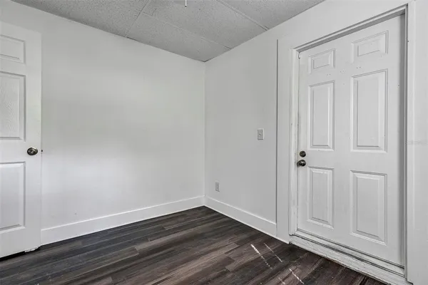 $1,795 | 2027 30th Avenue North, Unit 3 BOTTOM, St. Petersburg, FL 33713