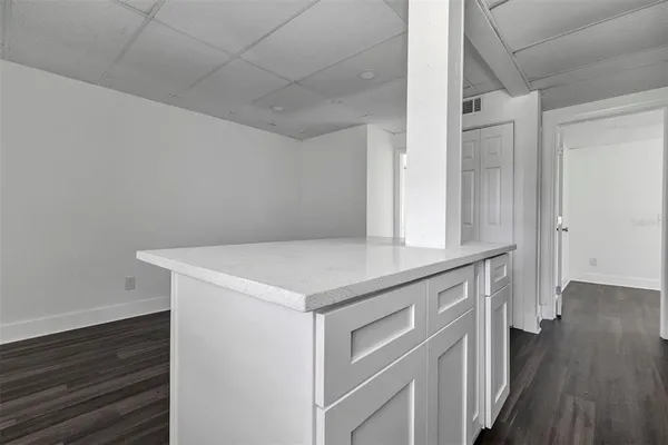 $1,795 | 2027 30th Avenue North, Unit 3 BOTTOM, St. Petersburg, FL 33713