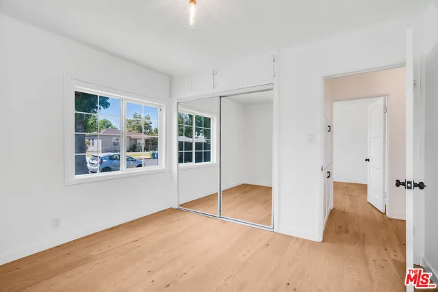 $979,000 | 18319 Erwin Street, Tarzana, CA 91335