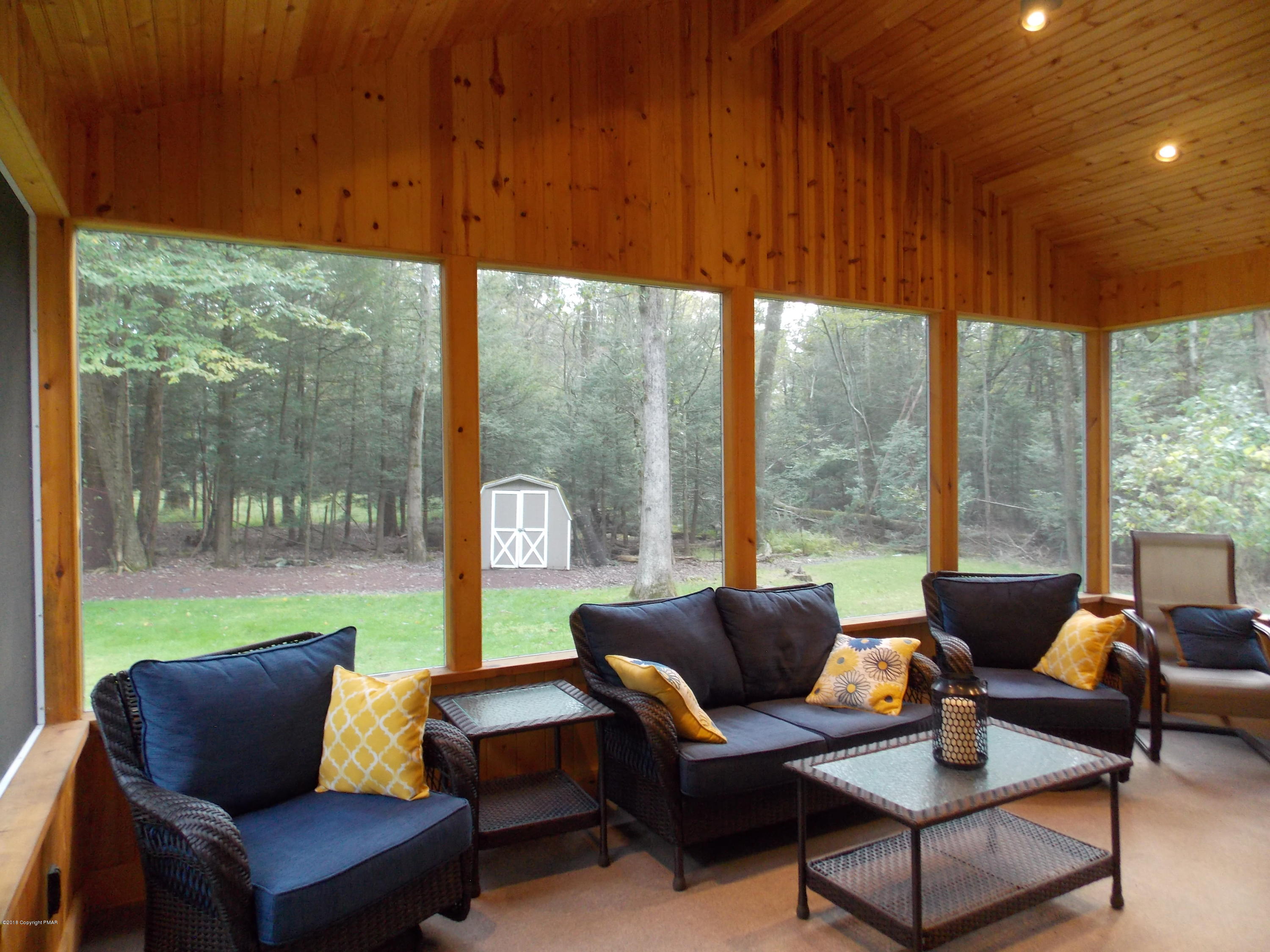 184 Oak Lane Cresco, PA 18326 - Photo 4 of 39 DSCN5436