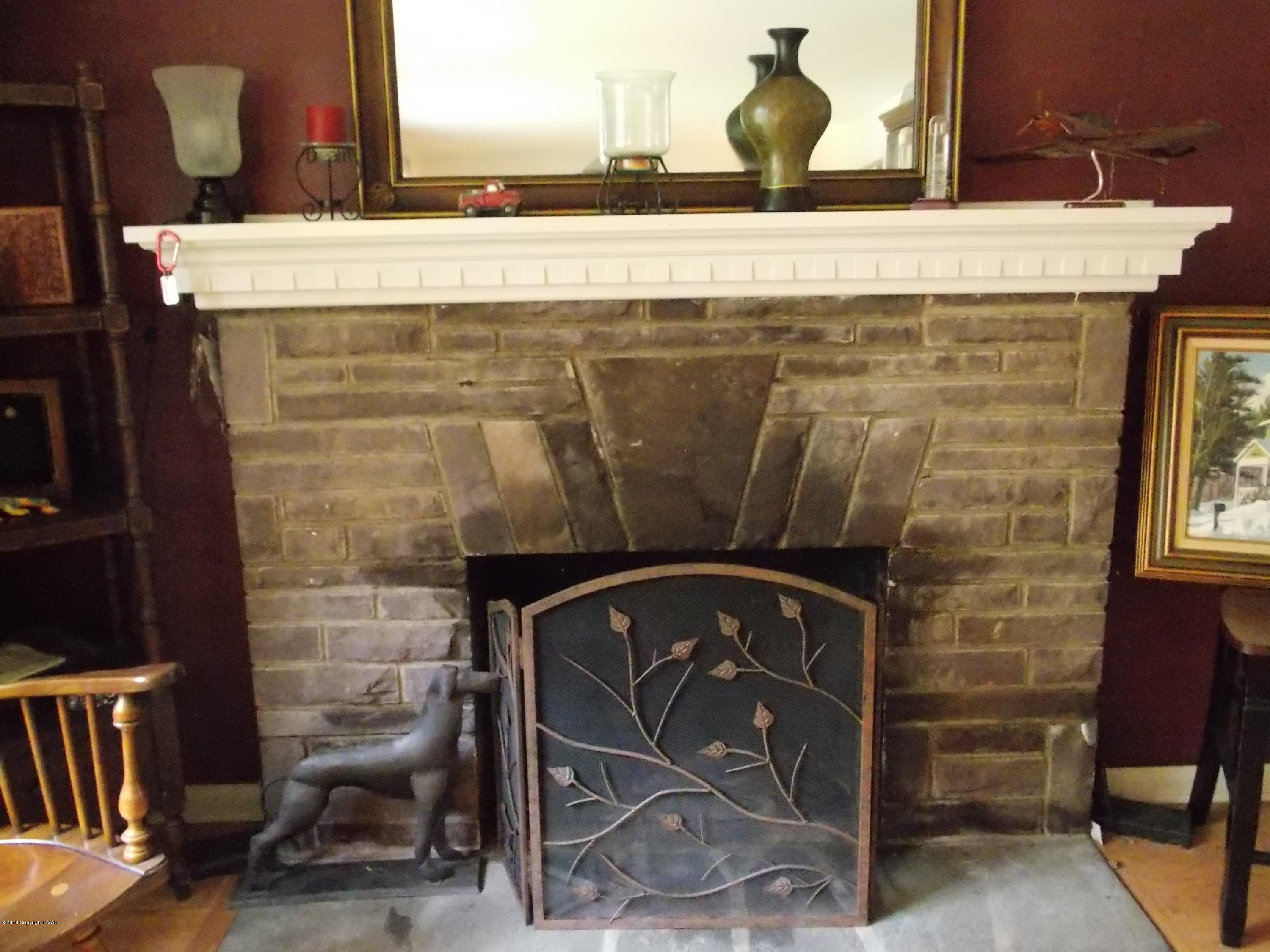 184 Oak Lane Cresco, PA 18326 - Photo 9 of 39 DSCN5447