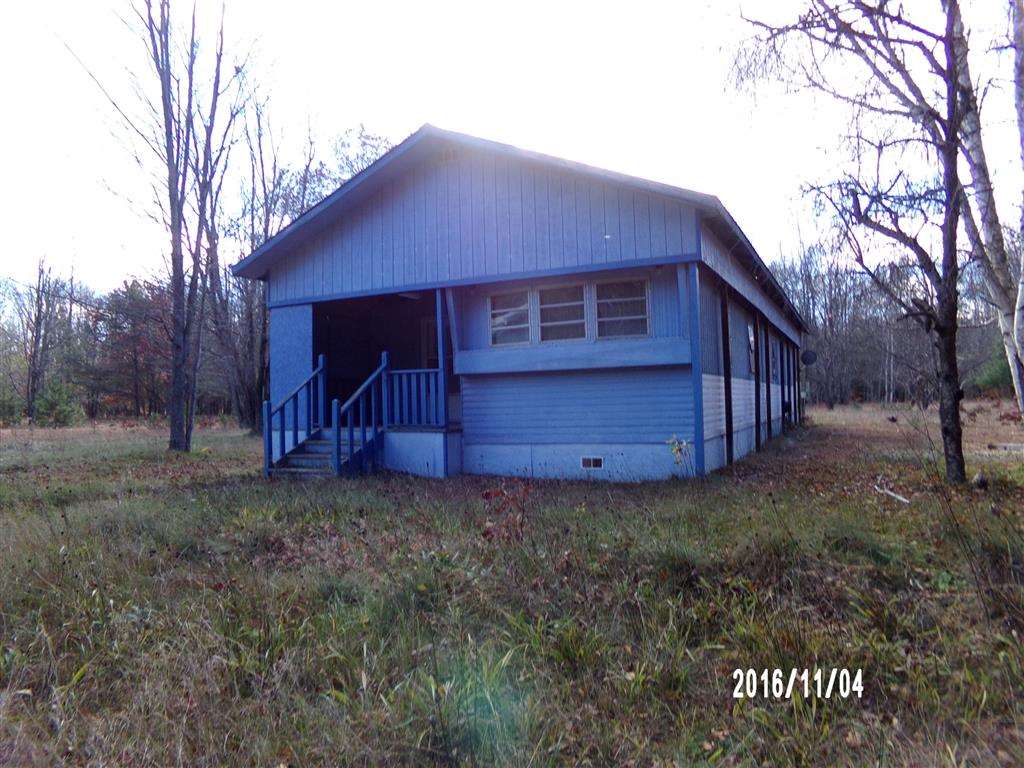 9671 West 24 Road Mesick, MI 49668 - Photo 5 of 26 1825382-4.JPG