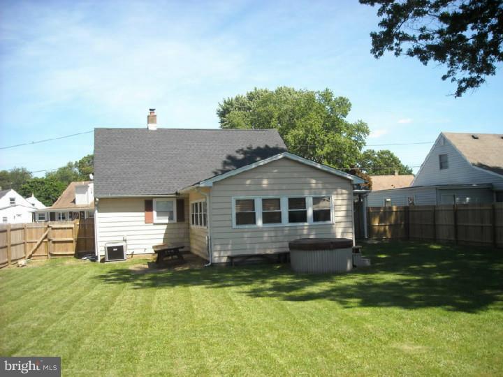 16 Downing Road Hamilton, NJ 08690 - Photo 6 of 21 Exterior Back