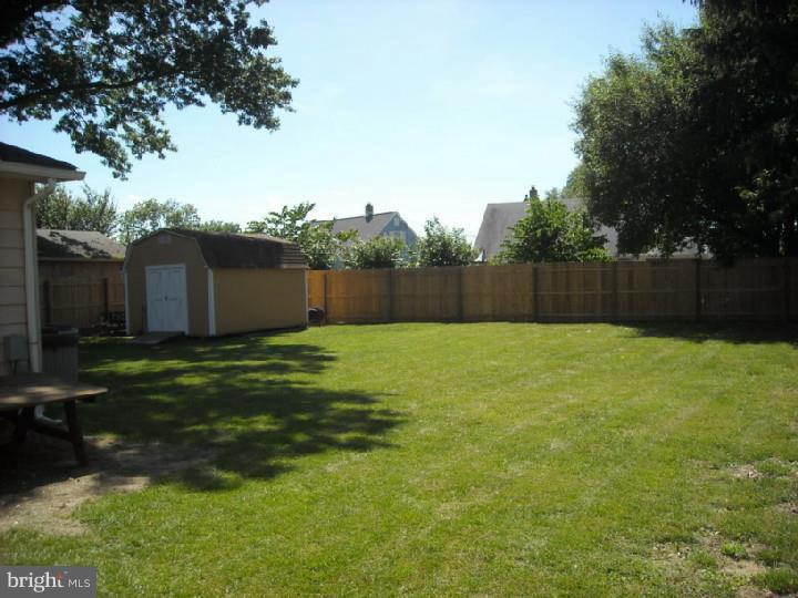 16 Downing Road Hamilton, NJ 08690 - Photo 7 of 21 Back Yard
