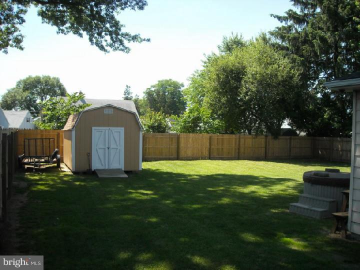 16 Downing Road Hamilton, NJ 08690 - Photo 8 of 21 Back Yard