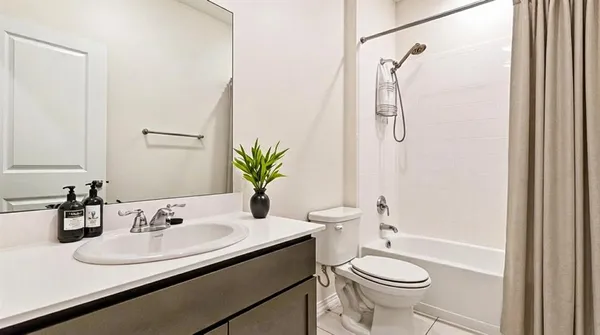 $2,400 | 315 Pine Hollow Way, Royse City, TX 75189