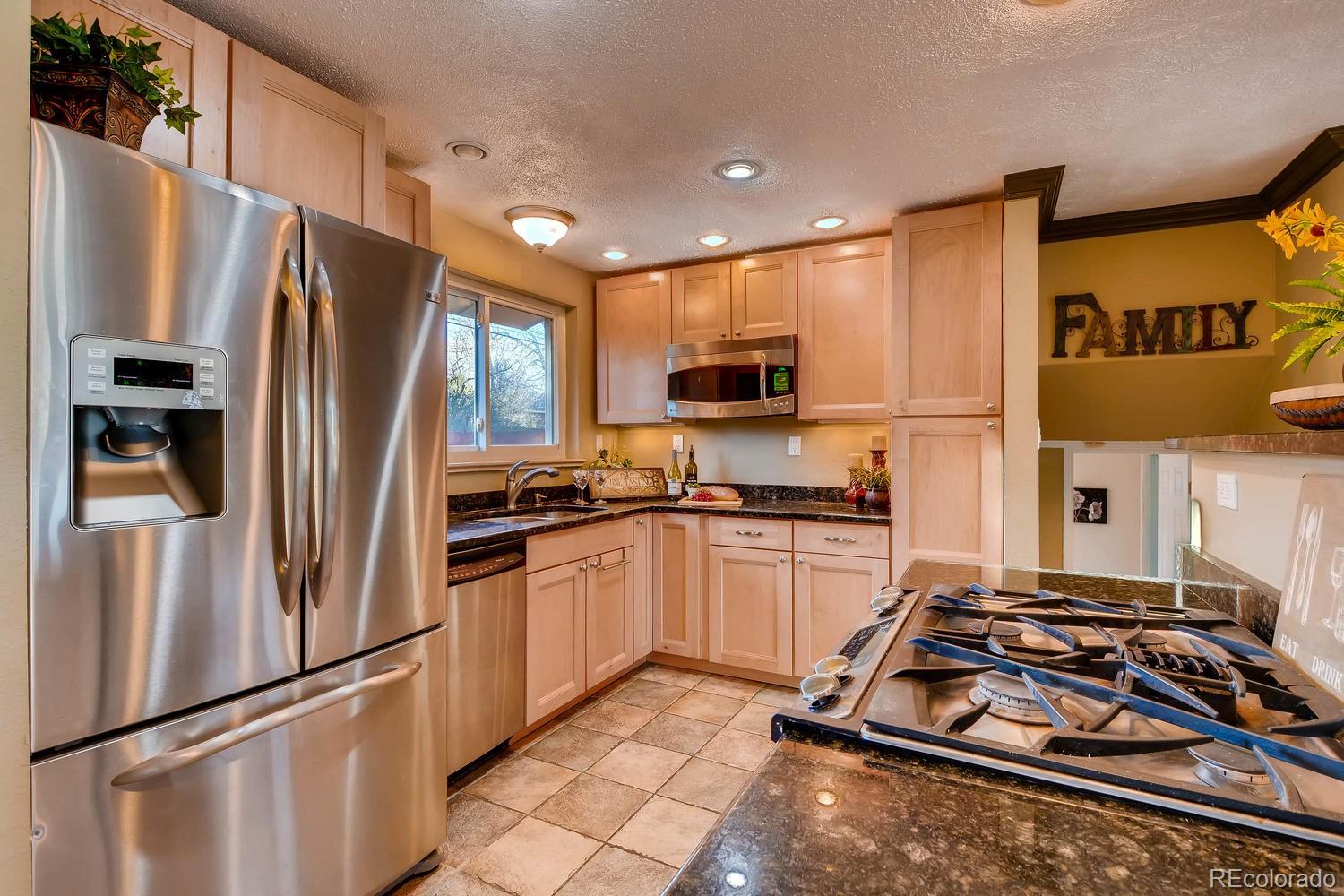 4669 Estes Street Wheat Ridge, CO 80033 - Photo 9 of 19 Gallery Image 9