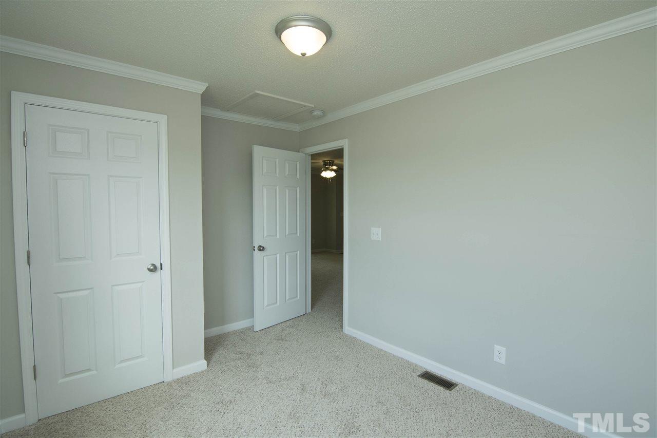 654 Raiford Road Dunn, NC 28334 - Photo 11 of 22 Gallery Image 11
