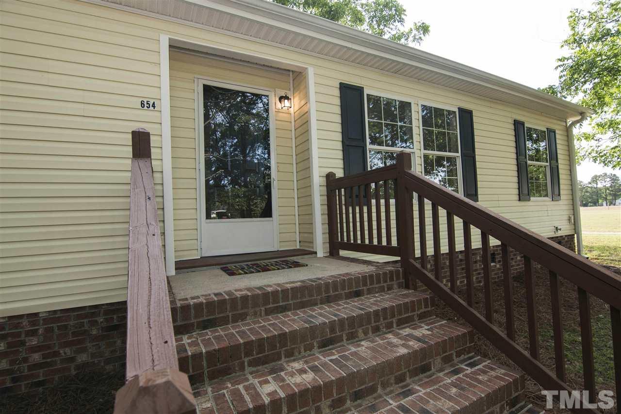 654 Raiford Road Dunn, NC 28334 - Photo 3 of 22 Gallery Image 3