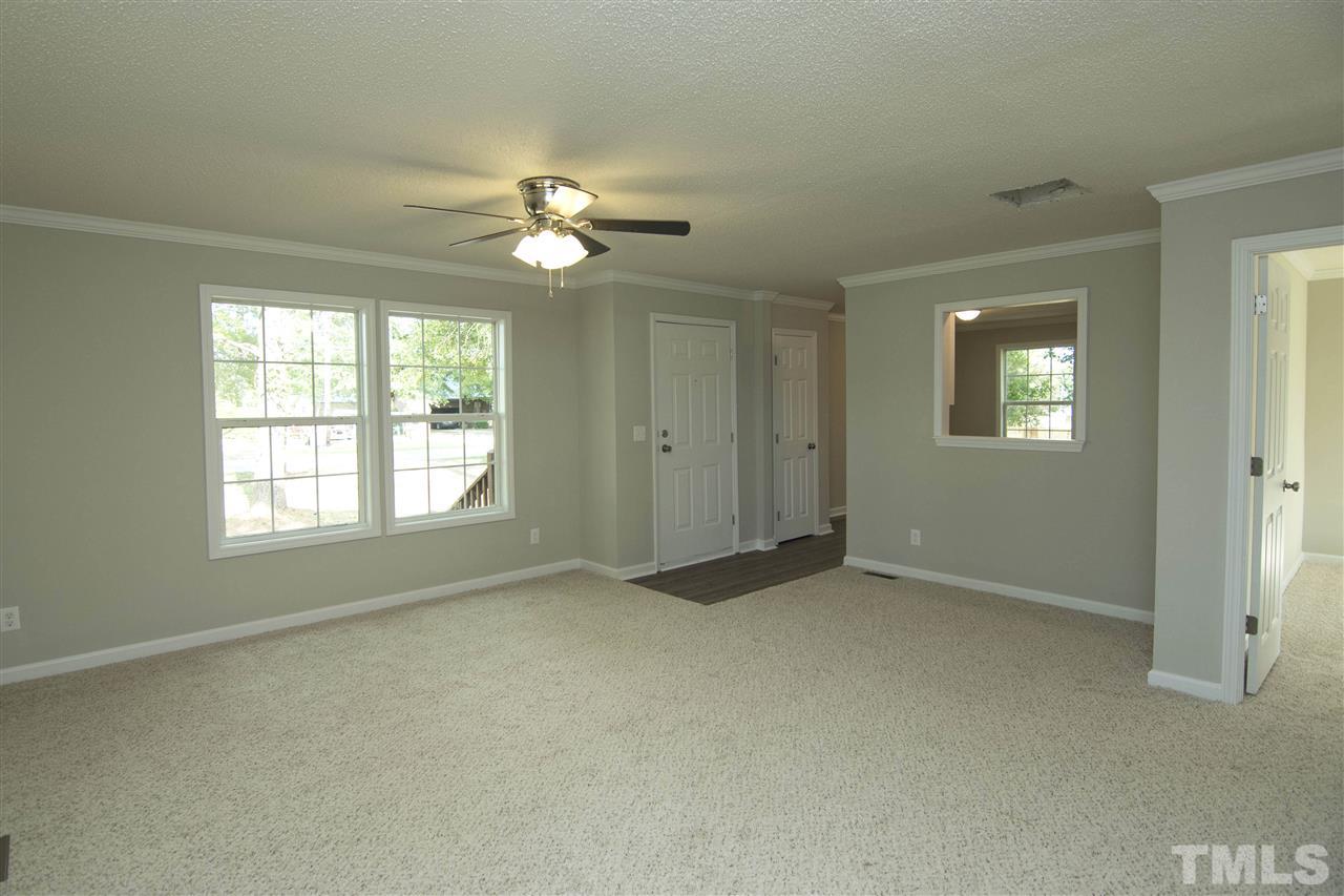 654 Raiford Road Dunn, NC 28334 - Photo 6 of 22 Gallery Image 6