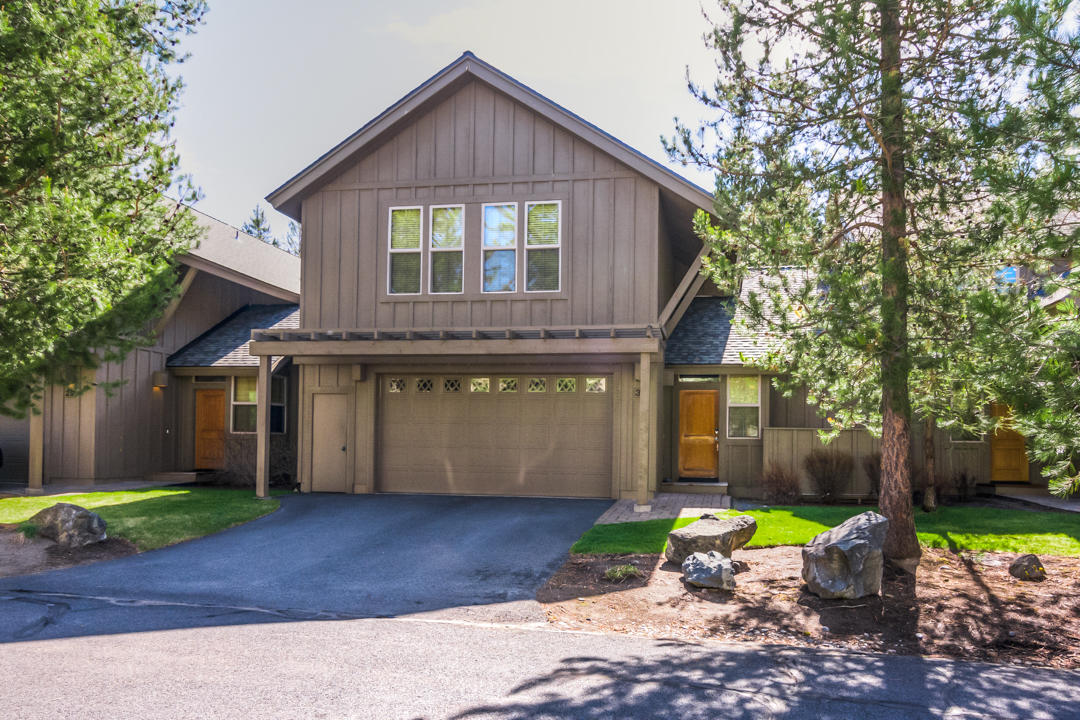 57142 Evergreen Loop, Unit 30 Sunriver, OR 97707 - Photo 4 of 37 Evergreen Loop 57142 Unit 30 (4 of 37)