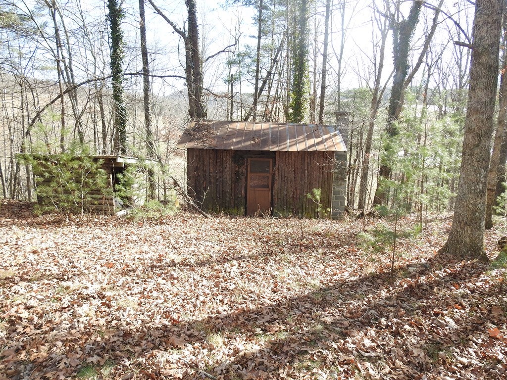 1472 Soapstone Road Galax, VA 24333 - Photo 25 of 36 Gallery Image 25