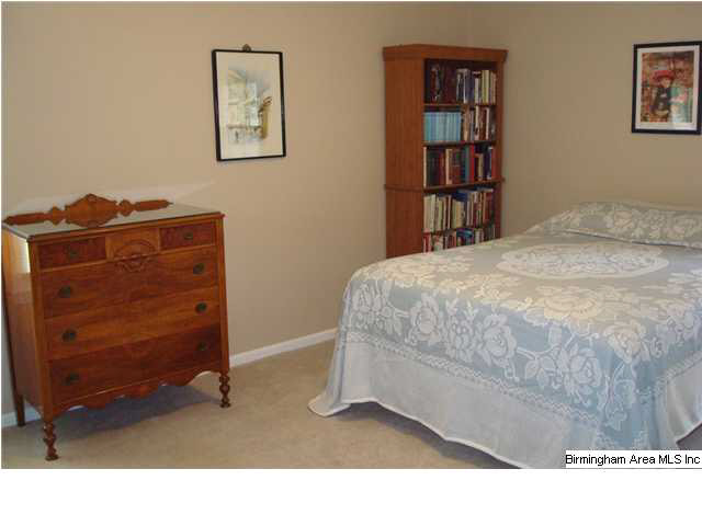 1608 Saulter Road Birmingham, AL 35209 - Photo 13 of 29