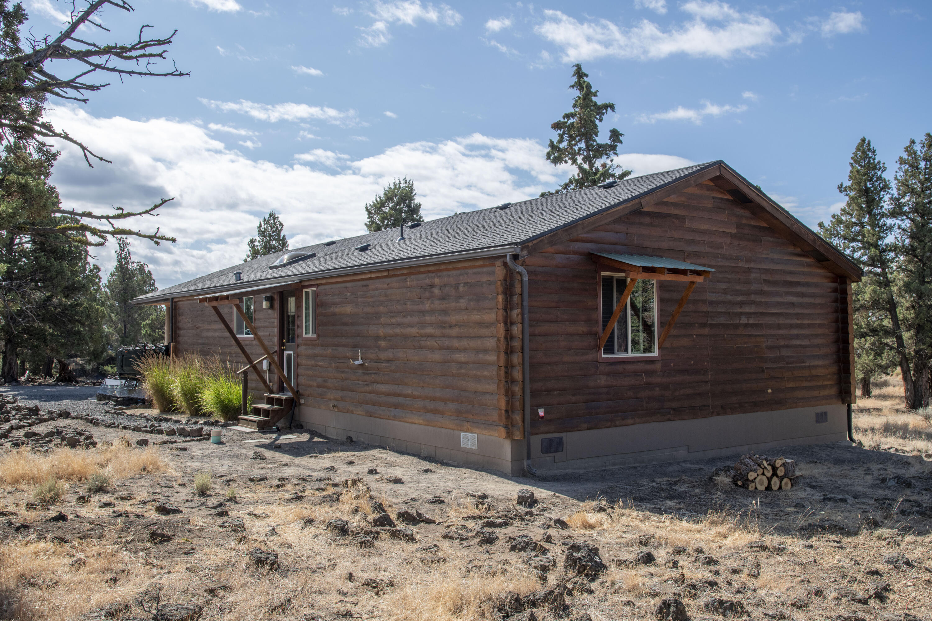 64401 Deschutes Market Road Bend, OR 97701 - Photo 16 of 37 64401 Deschutes Market Rd - 16