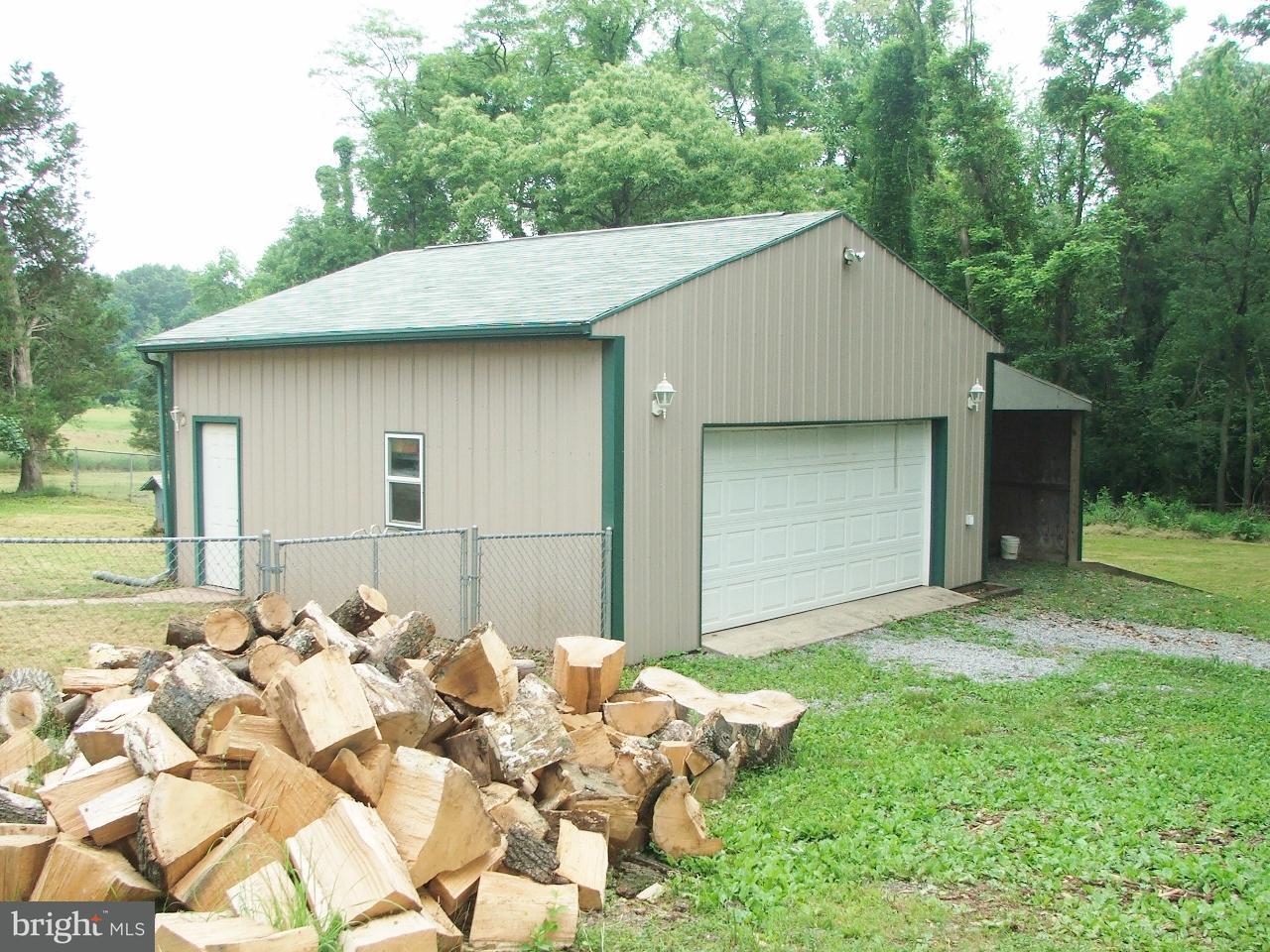 585 Cloverleaf Road York, PA 17406 - Photo 14 of 40