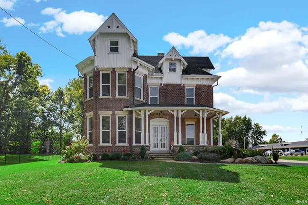 $465,000 | 1715 Lake Avenue, Plymouth, IN 46563
