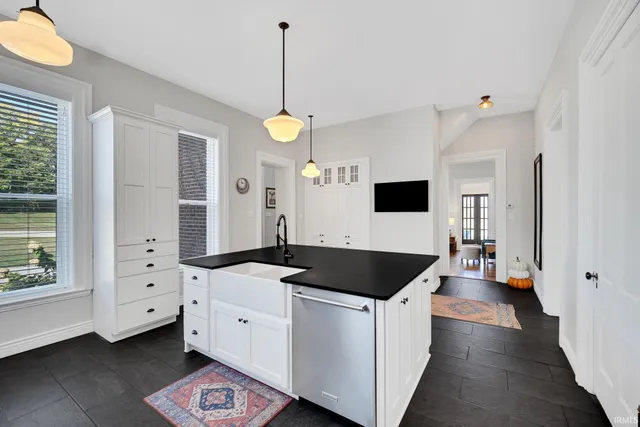 $479,000 | 1715 Lake Avenue, Plymouth, IN 46563