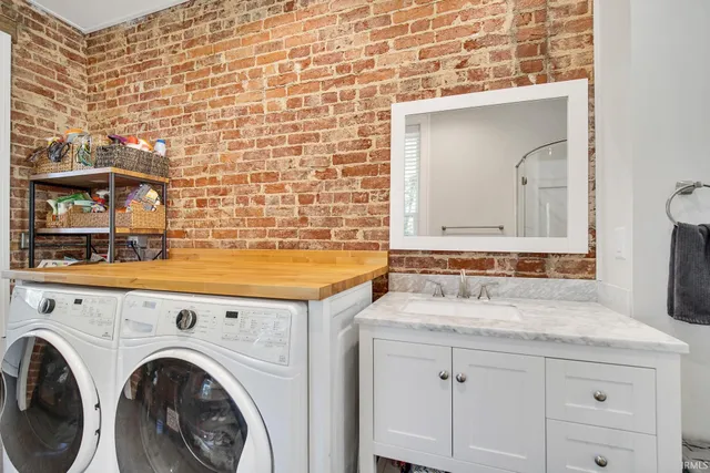 $479,000 | 1715 Lake Avenue, Plymouth, IN 46563