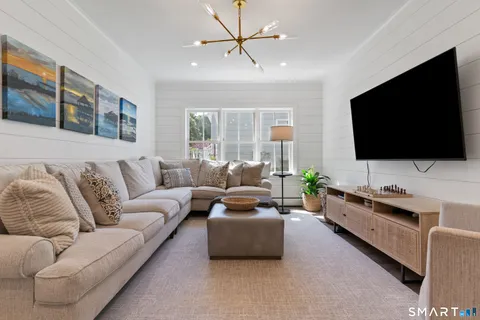 $1,850,000 | 33 Village Drive, New Canaan, CT 06840