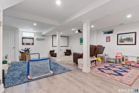 $1,850,000 | 33 Village Drive, New Canaan, CT 06840