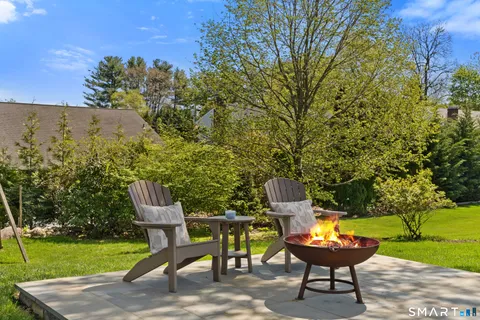 $1,850,000 | 33 Village Drive, New Canaan, CT 06840