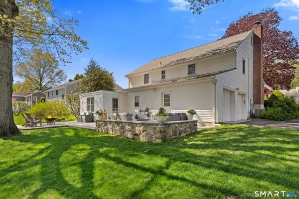 $1,850,000 | 33 Village Drive, New Canaan, CT 06840