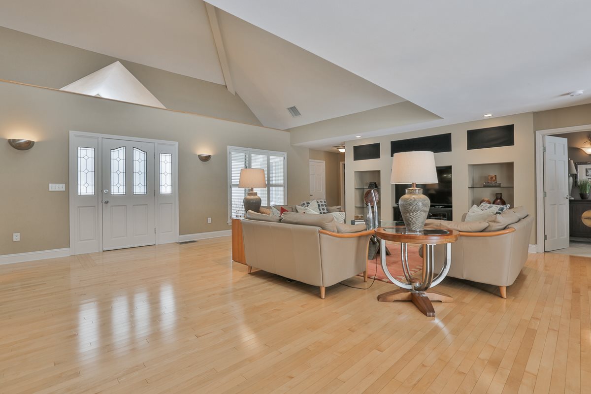 25 Olde Woode Road Salem, NH 03079 - Photo 2 of 34 Gallery Image 2