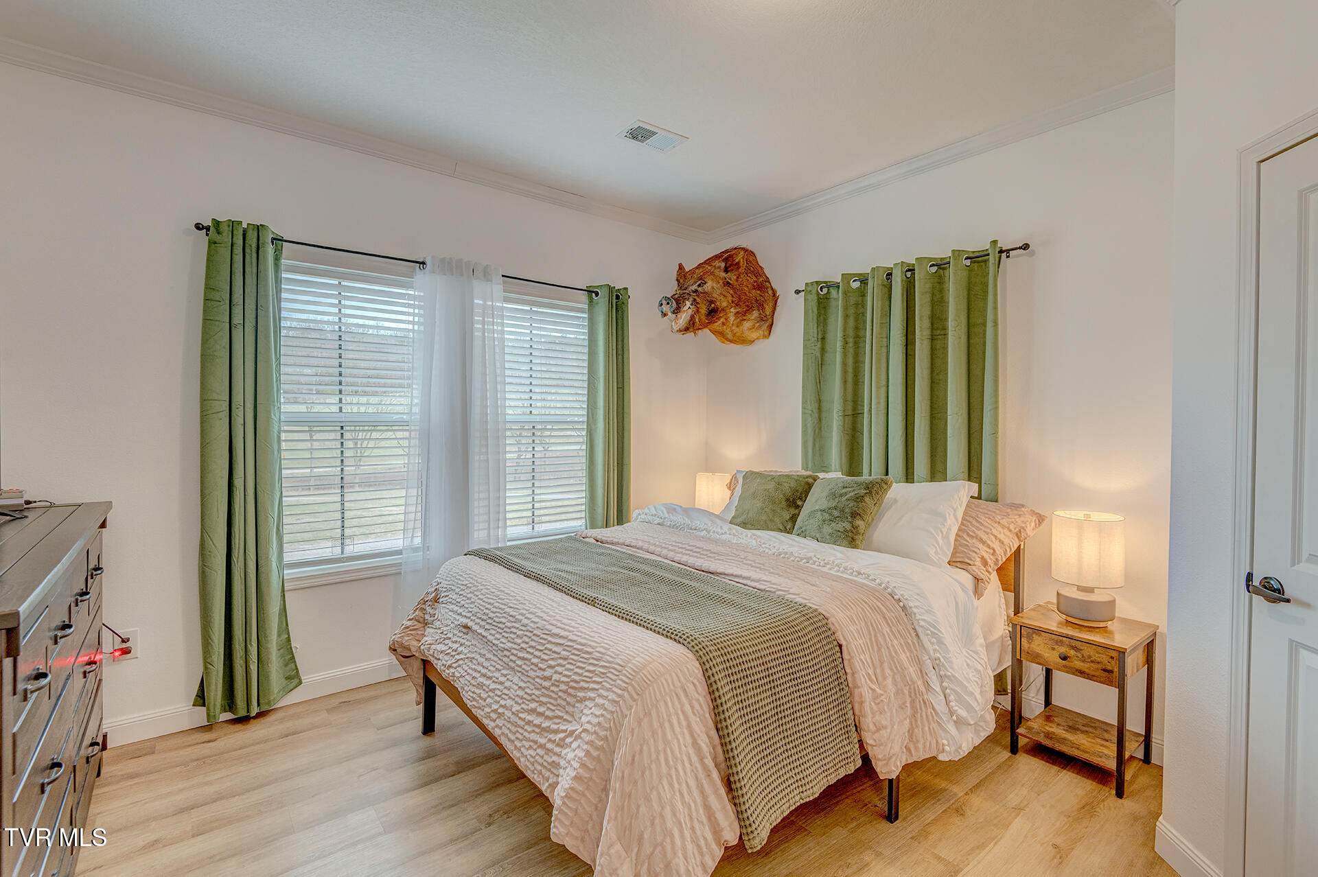 4510 Poplar Springs Road Greeneville, TN 37743 - Photo 33 of 57 D-Neas-4510-Poplar-Springs-Interior-3615