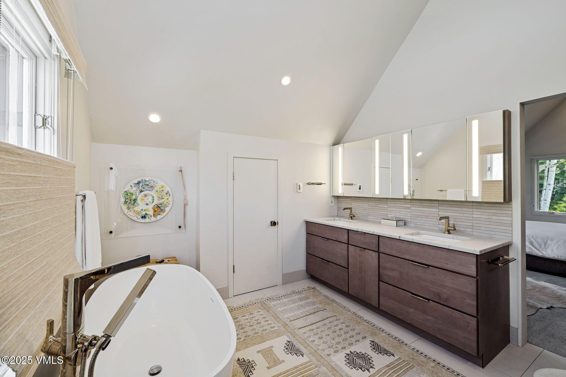 2036 Vermont Road Vail, CO 81657 - Photo 25 of 53 Primary Bathroom