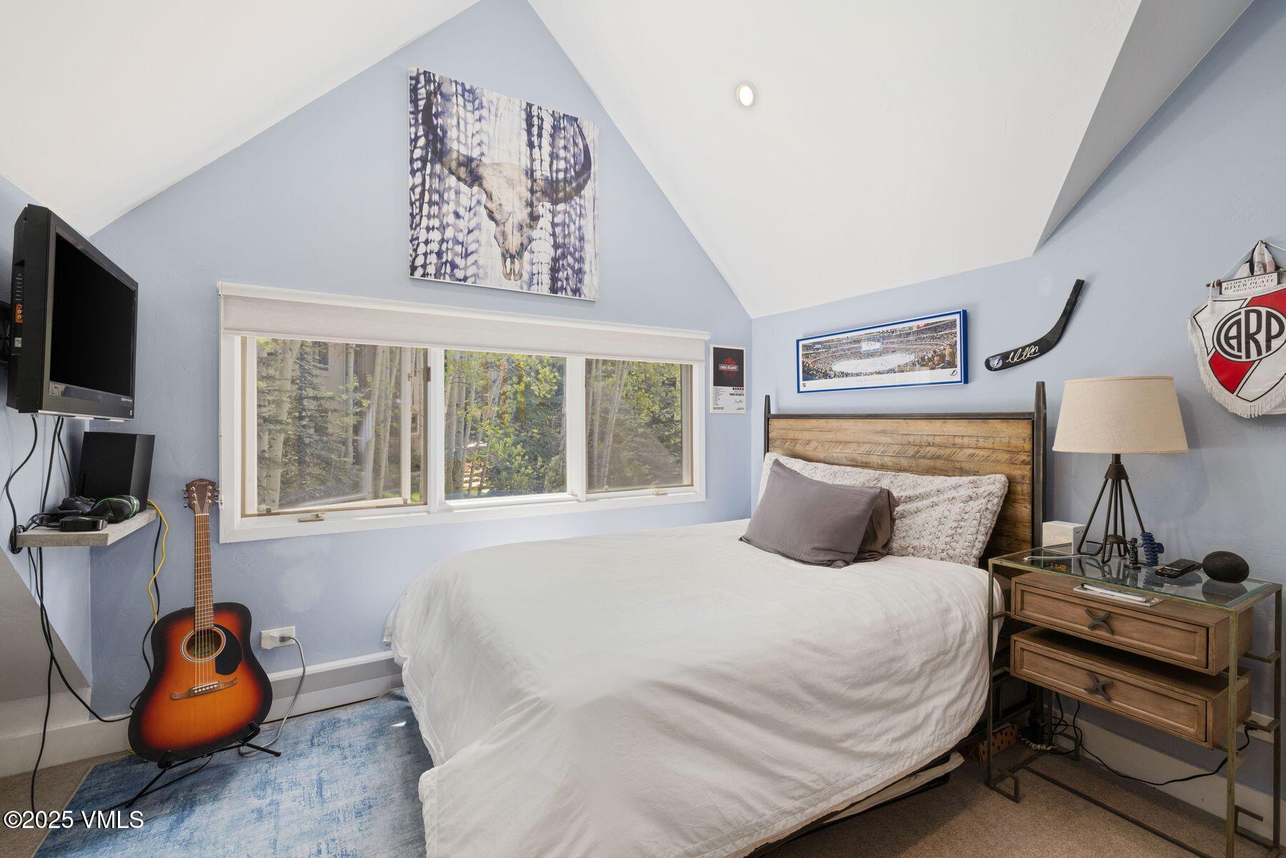 2036 Vermont Road Vail, CO 81657 - Photo 29 of 53 Guest Bedroom