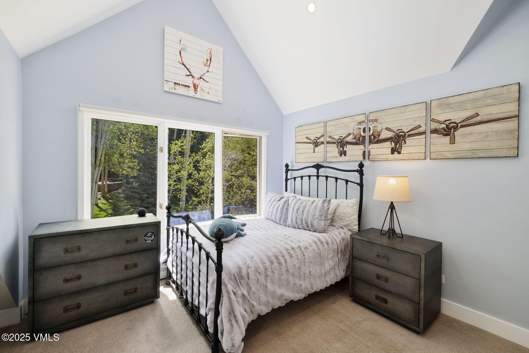 2036 Vermont Road Vail, CO 81657 - Photo 32 of 53 Guest Bedroom