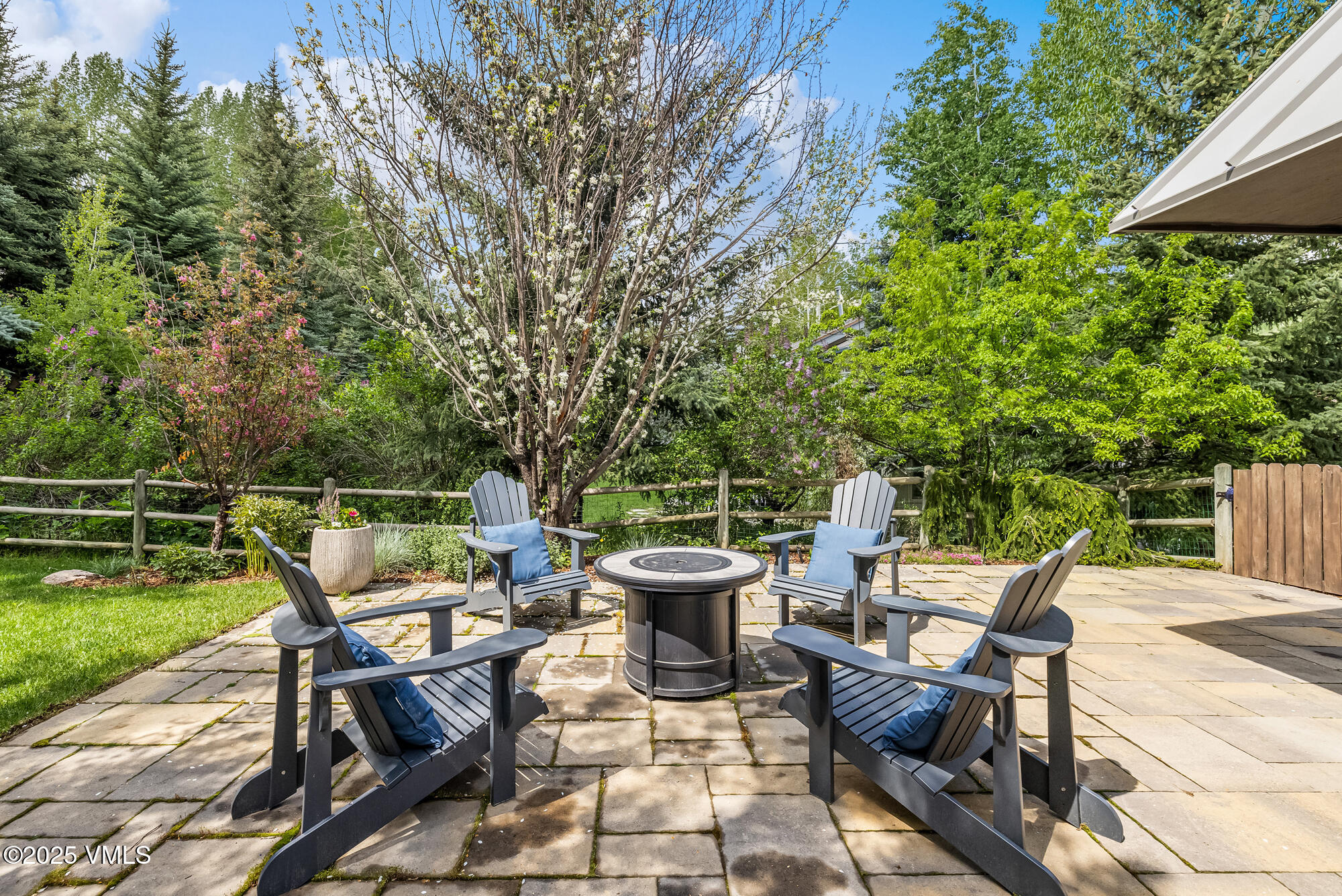 2036 Vermont Road Vail, CO 81657 - Photo 42 of 53 138A9823_1