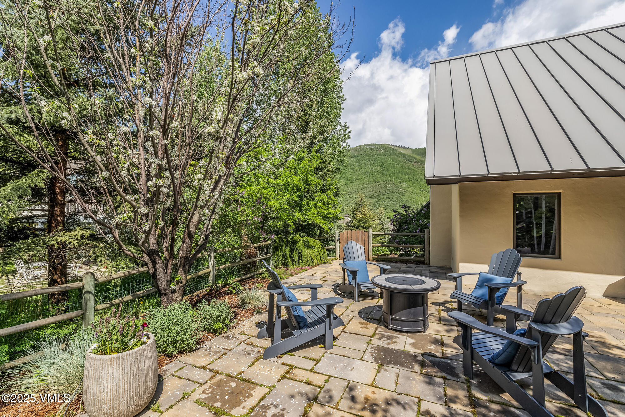 2036 Vermont Road Vail, CO 81657 - Photo 49 of 53 138A9915_1
