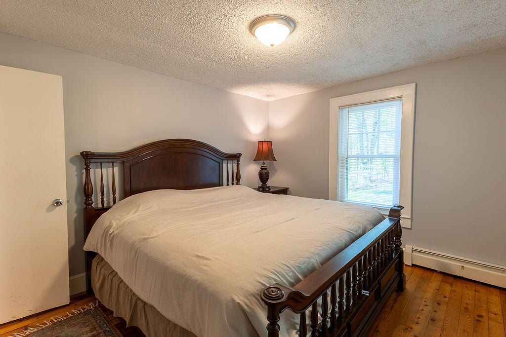 56 Bow Street Freeport, ME 04032 - Photo 17 of 22 1-25