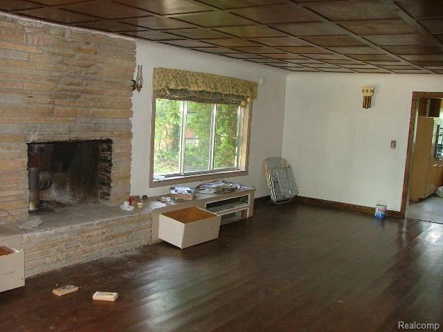 707202008 Living room