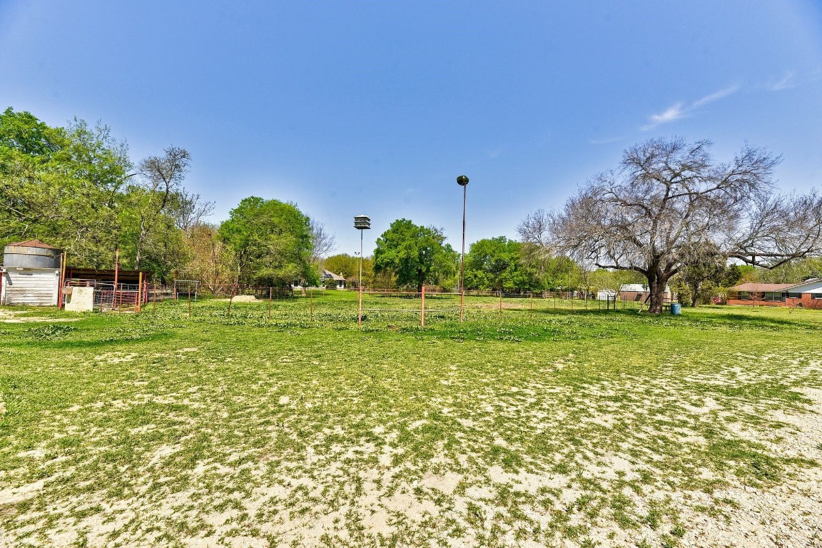 20 Pillow Road Sunset Valley, TX 78745 - Photo 6 of 17 a view of a park with large trees