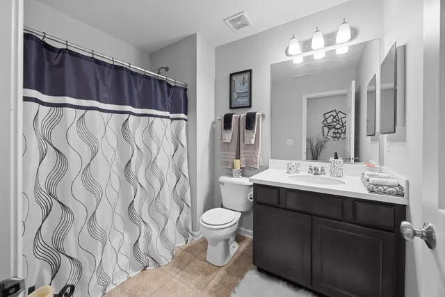 $249,900 | 7103 Hidden Green Circle, Fox Lake, IL 60020