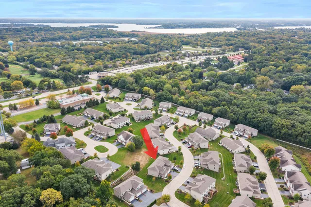 $249,900 | 7103 Hidden Green Circle, Fox Lake, IL 60020