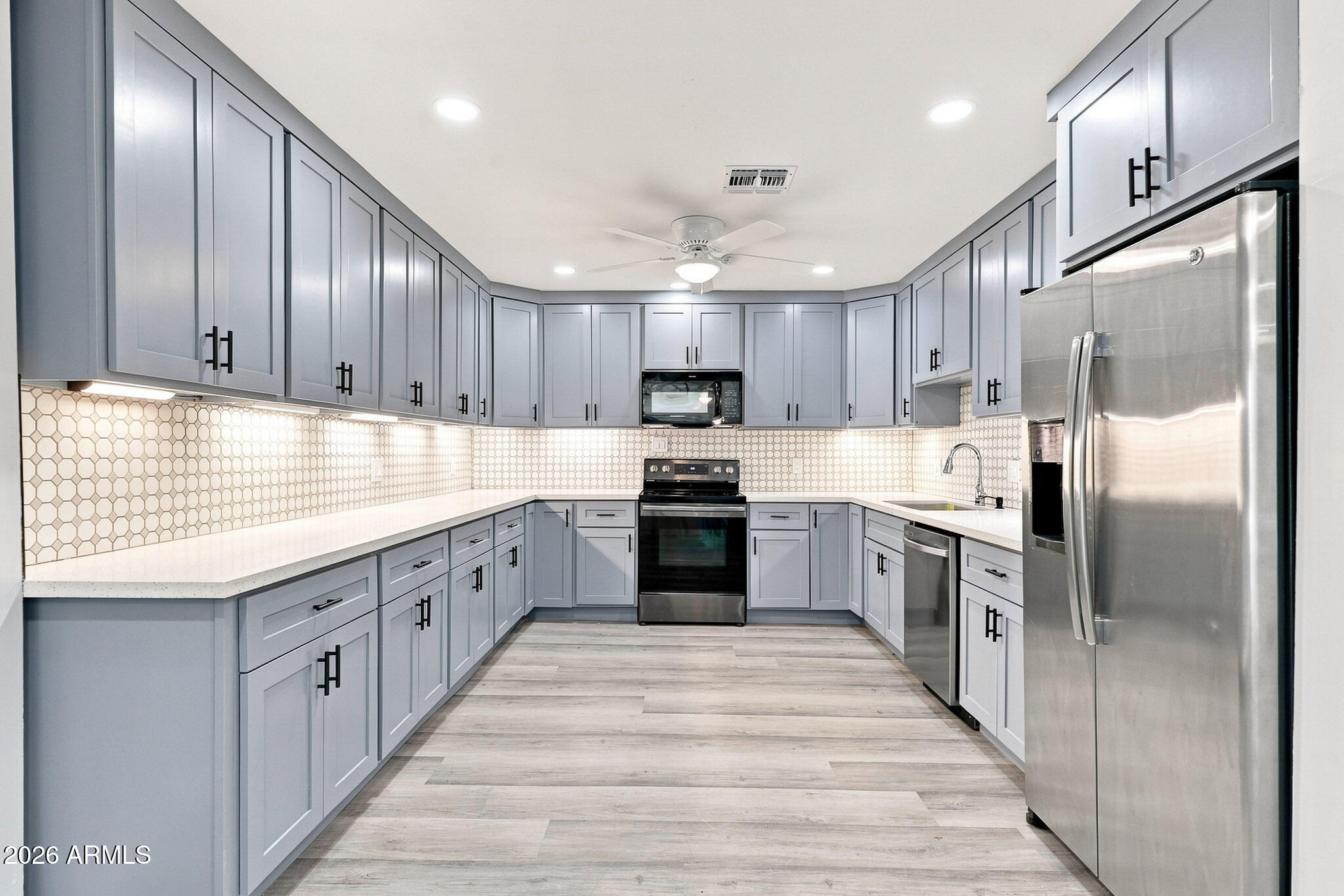 3720 West Bethany Home Road Phoenix, AZ 85019 - Photo 2 of 17 Kitchen