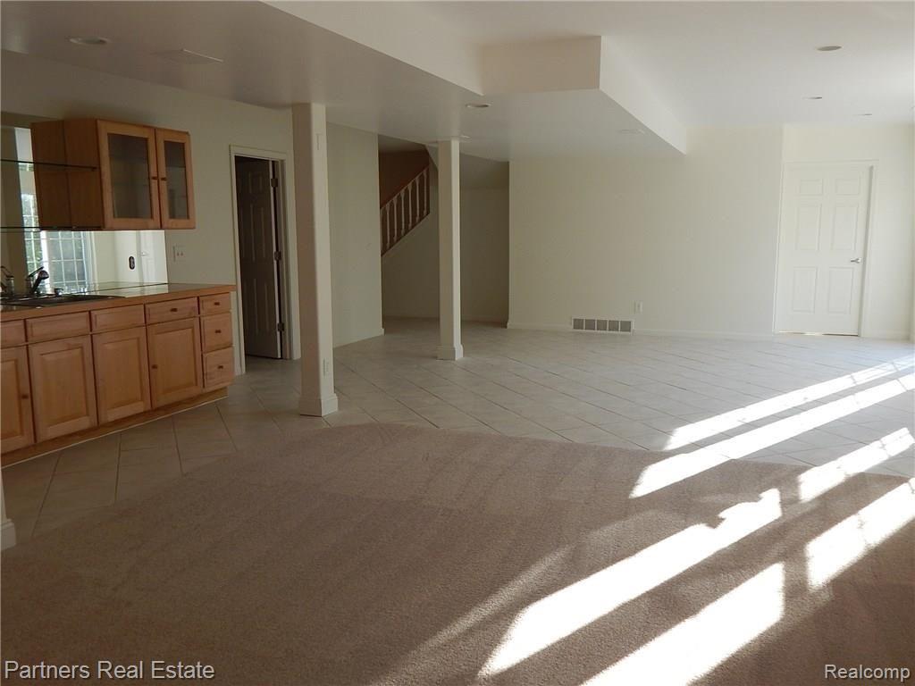 4128 Merriman Loop Howell, MI 48843 - Photo 32 of 42 DSCN2086.JPG