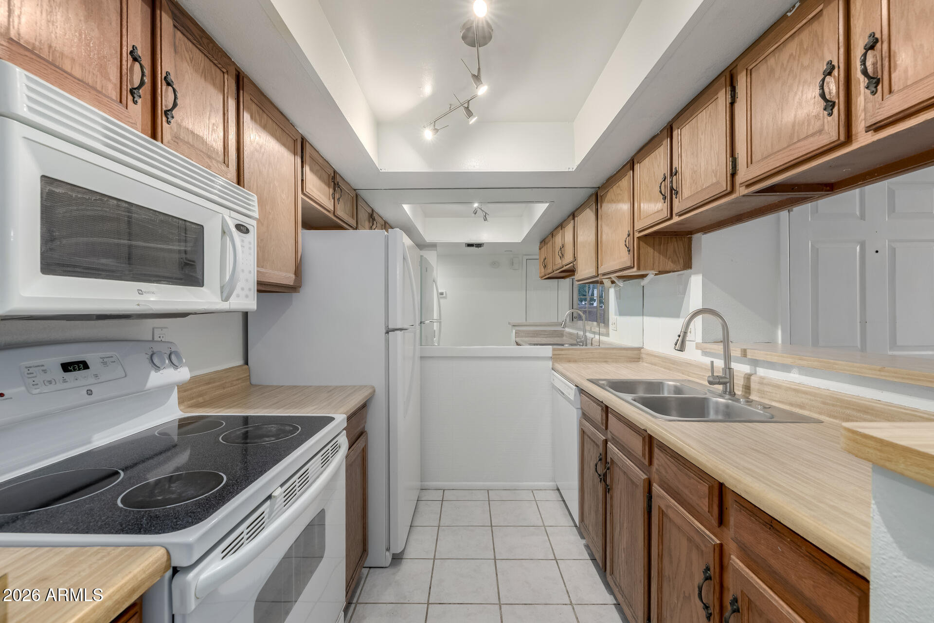 540 North May, Unit 1148 Mesa, AZ 85201 - Photo 9 of 22 09 May