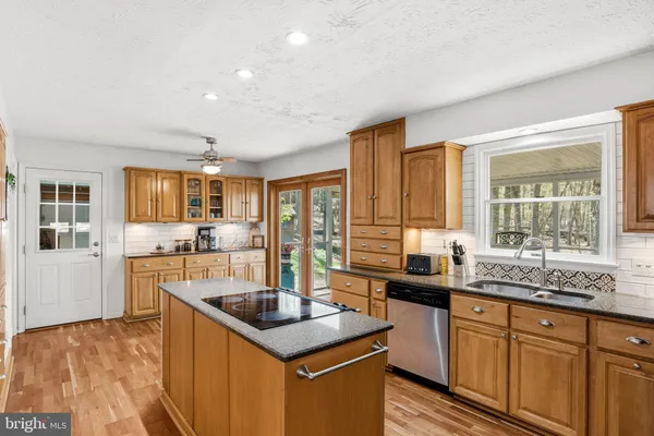 $550,000 | 662 Shannon Road, Boiling Springs, PA 17007