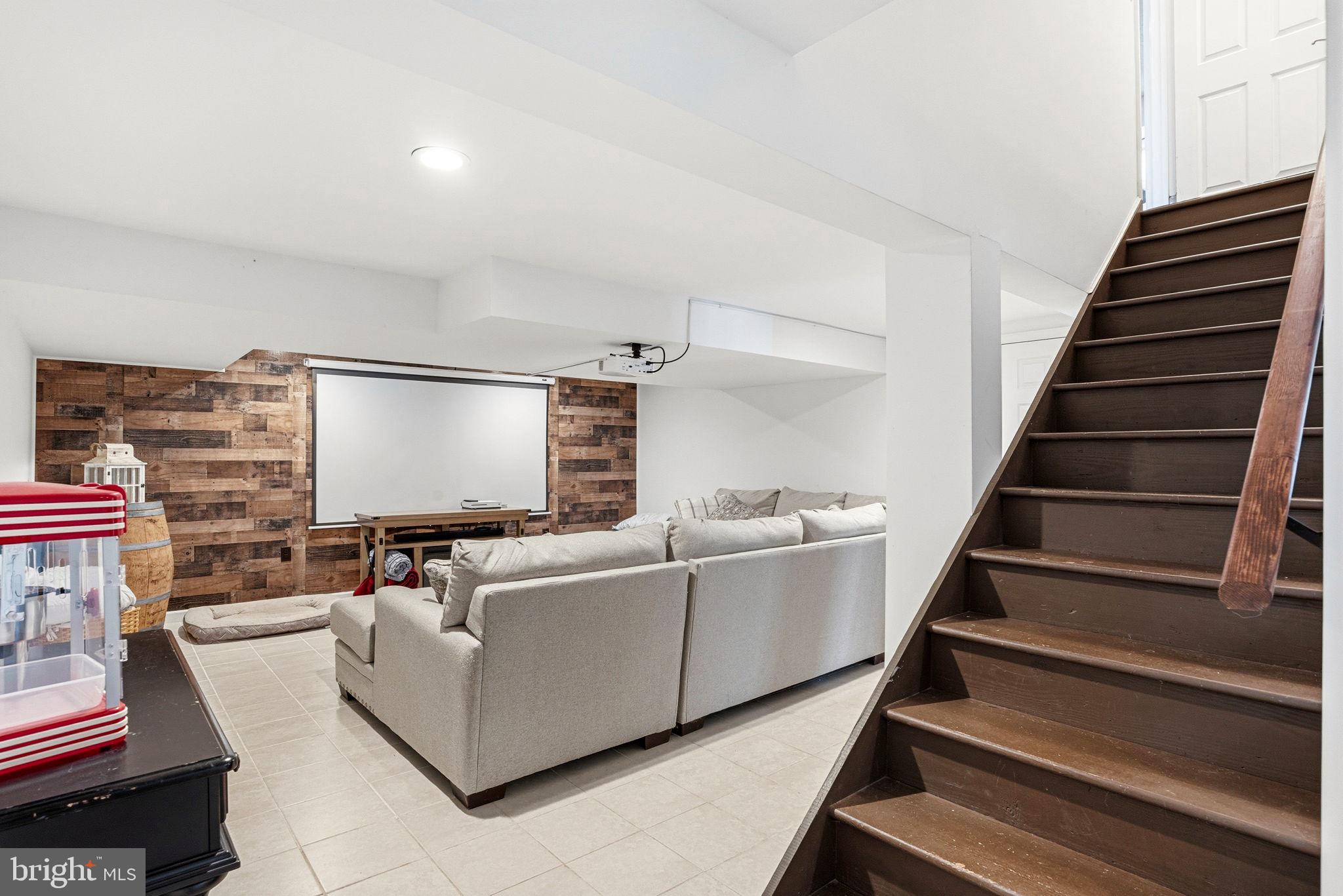 662 Shannon Road Boiling Springs, PA 17007 - Photo 25 of 50