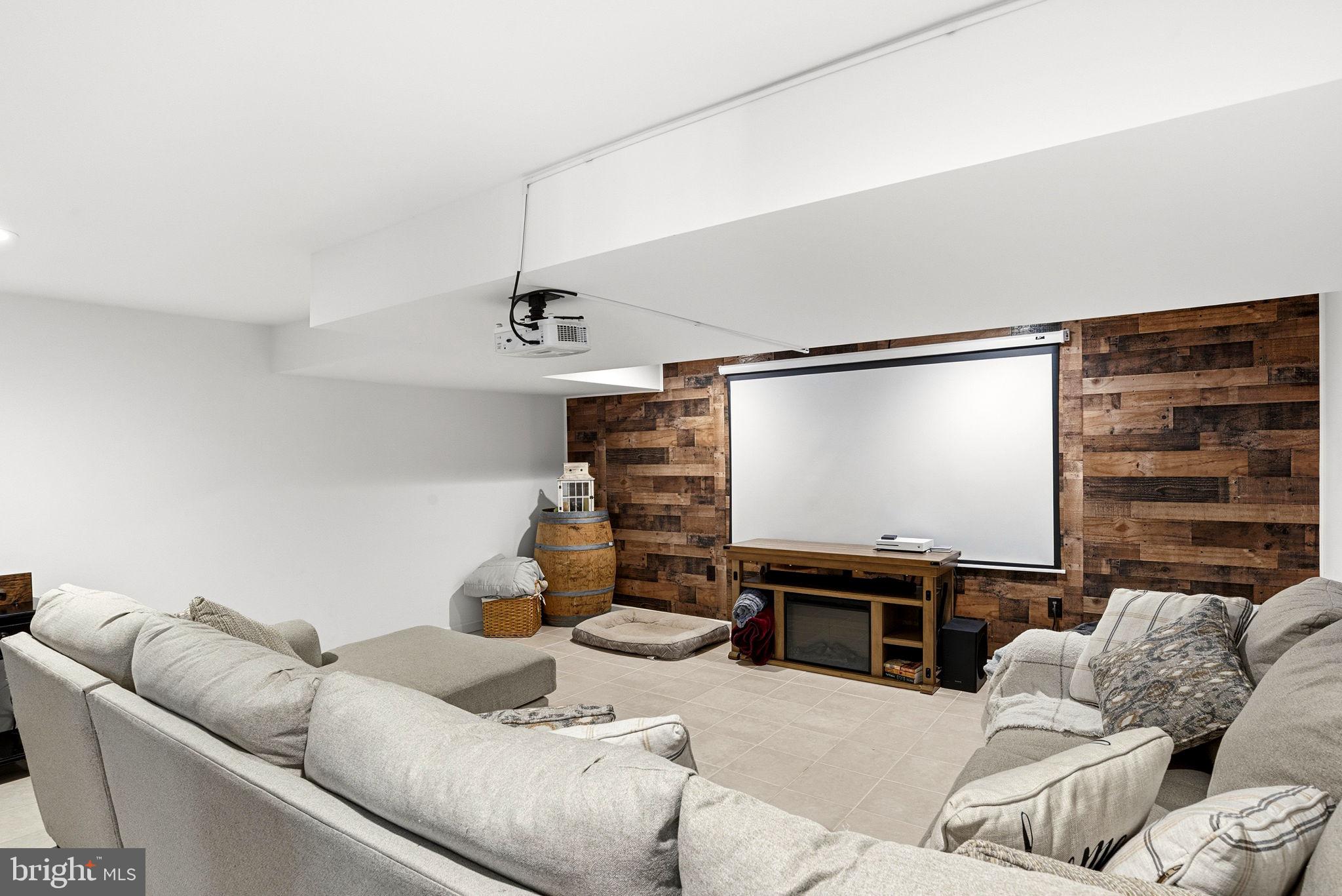 662 Shannon Road Boiling Springs, PA 17007 - Photo 26 of 50