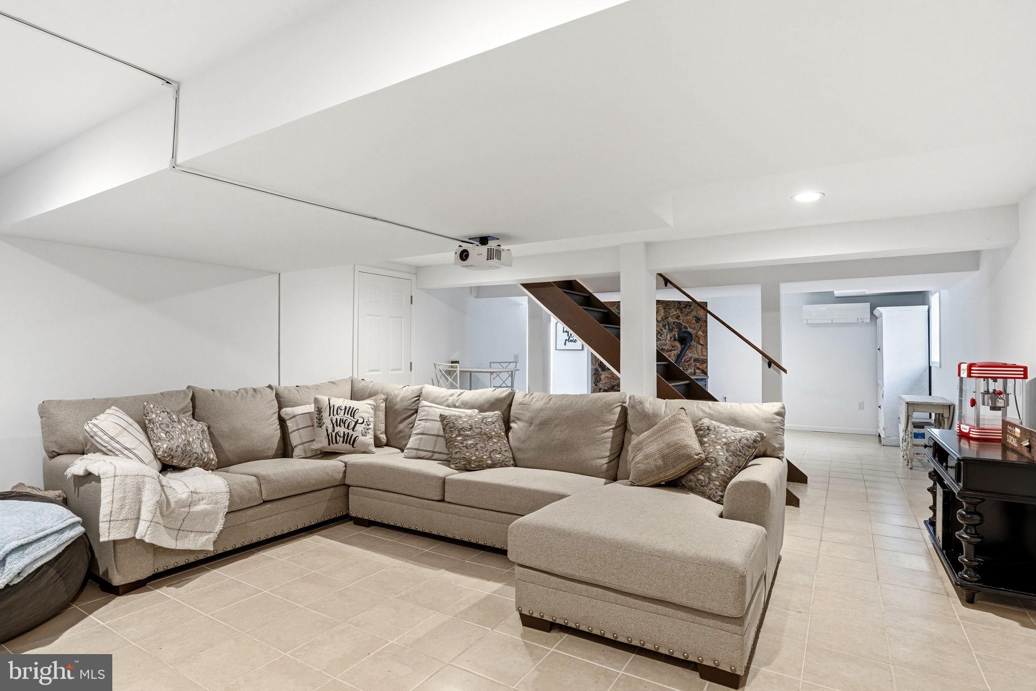 662 Shannon Road Boiling Springs, PA 17007 - Photo 27 of 50