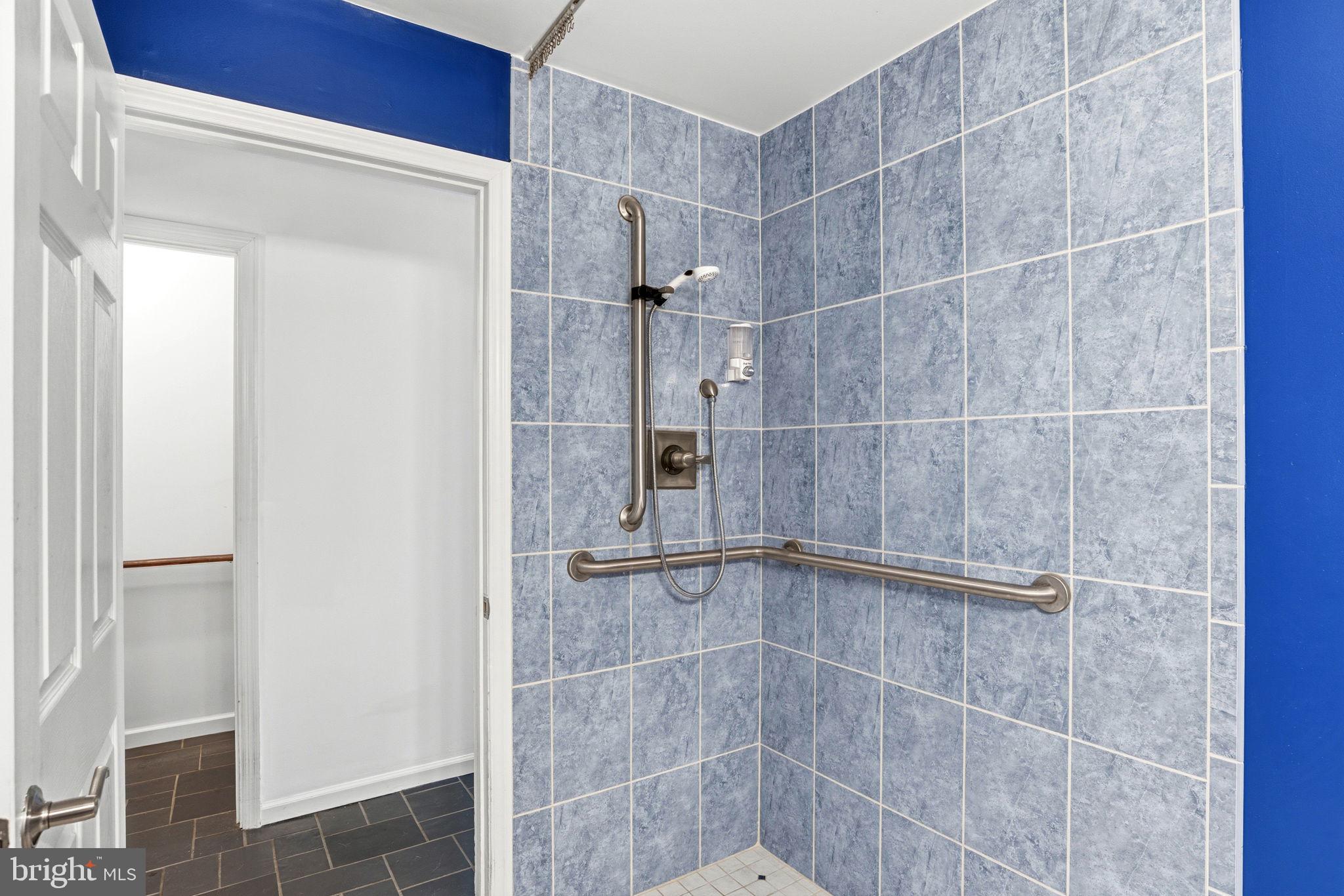 662 Shannon Road Boiling Springs, PA 17007 - Photo 33 of 50