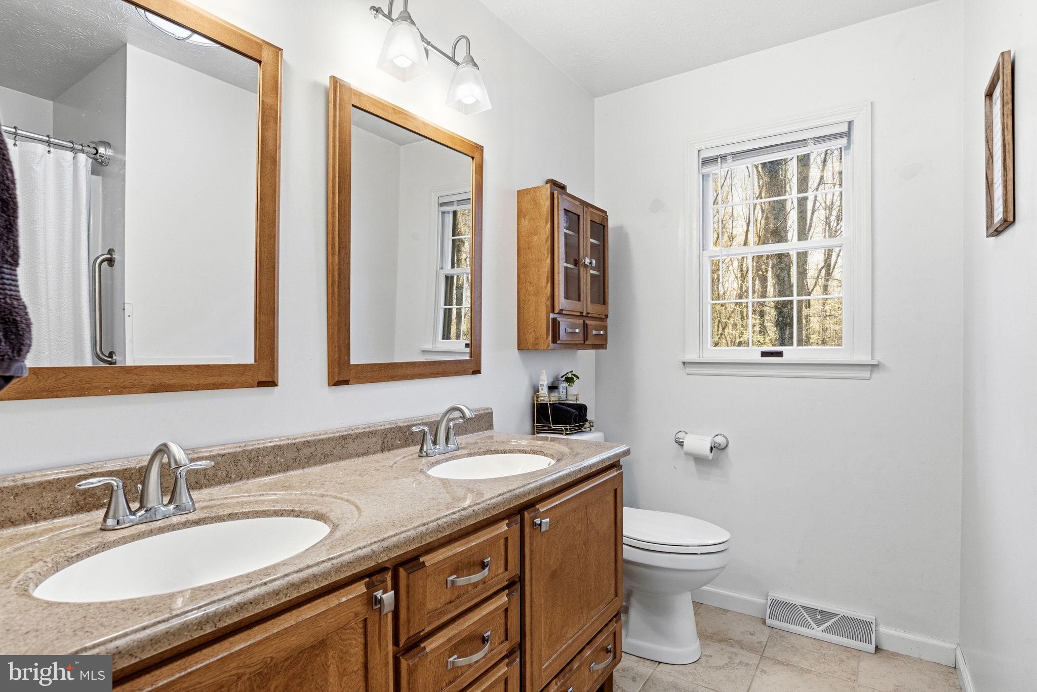 662 Shannon Road Boiling Springs, PA 17007 - Photo 43 of 50